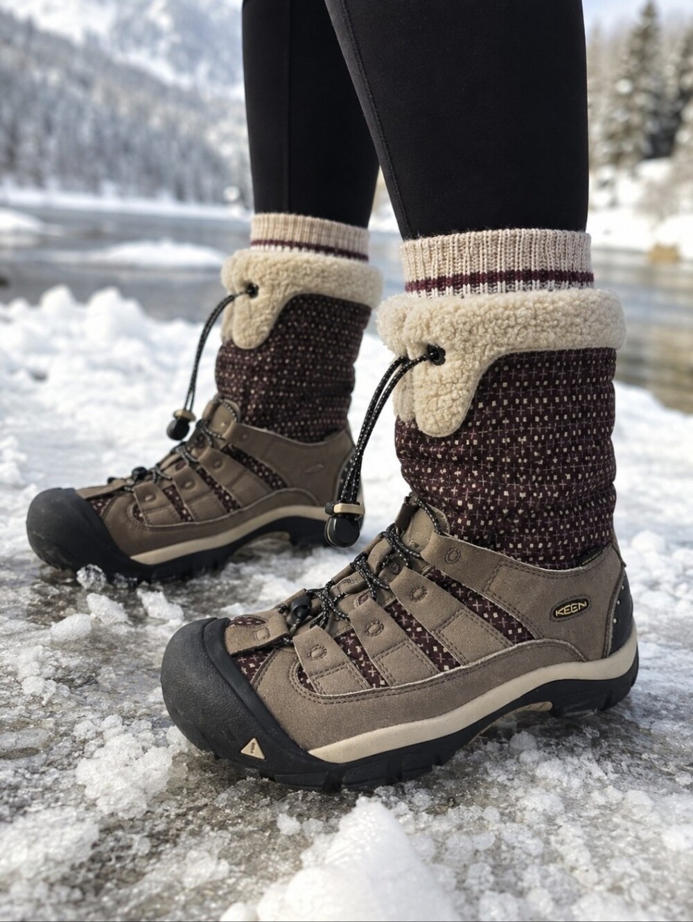 KEEN Women's Size 8 Waterproof Insulated Winter Snow Hiking Boots Brown
